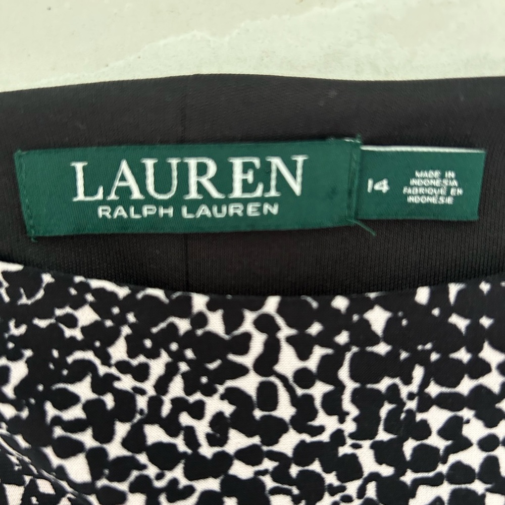 Ralph Lauren black/cream patterned long-sleeved dress. Size 14. - Picture 5 of 5